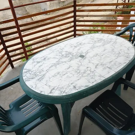 Guest house Petrovi *