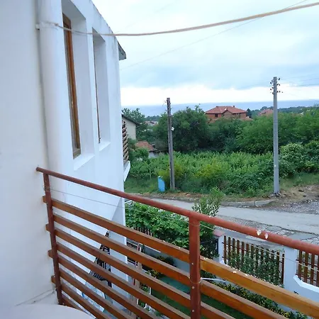 Guest house Petrovi *