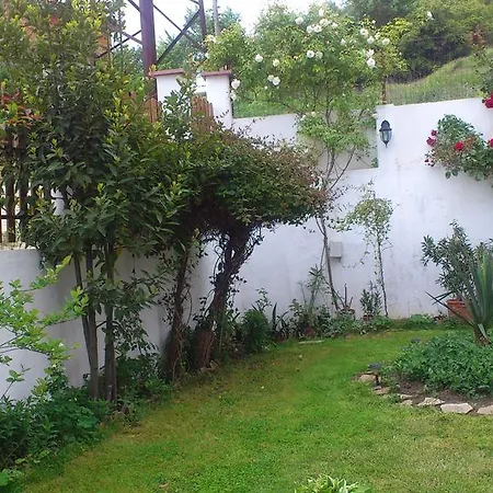 Къща за гости петрови Обзор