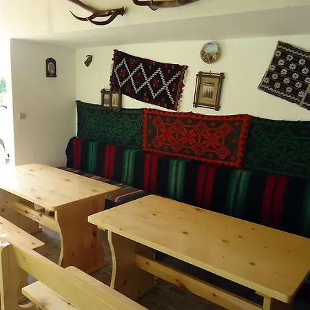 Petrovi Pensjonat *
